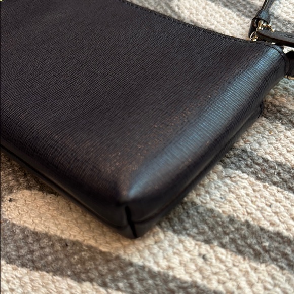 COACH SAFFIANO WRISTLET - Picture 5 of 9